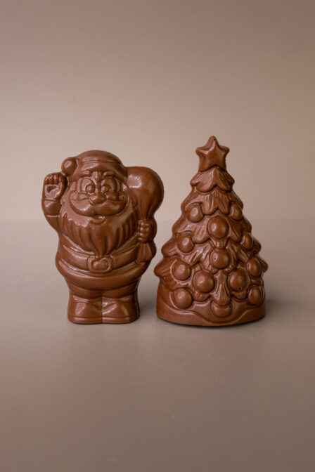 Kerstmannetje met boompje